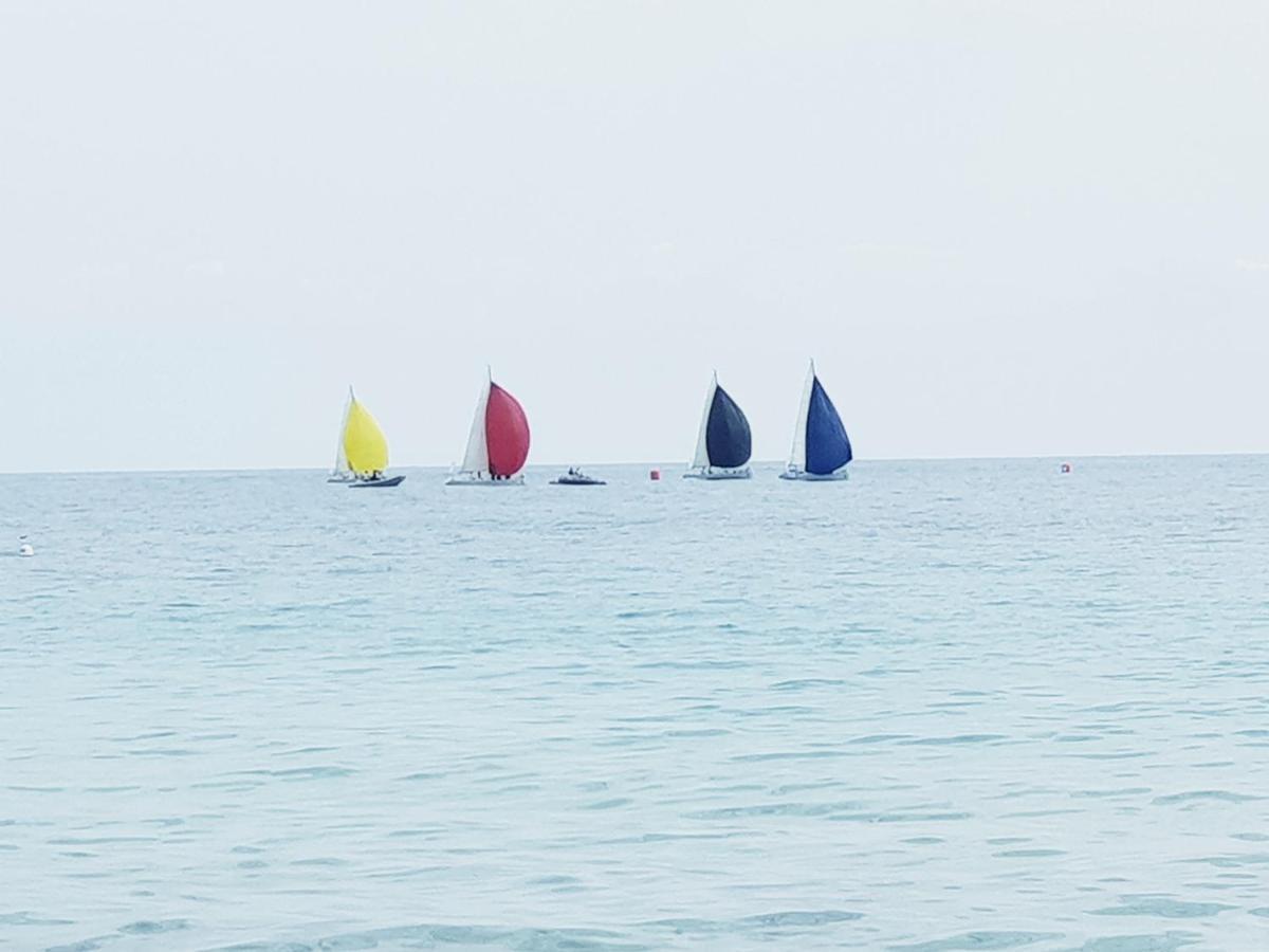 By The Beach Κάλπε Εξωτερικό φωτογραφία